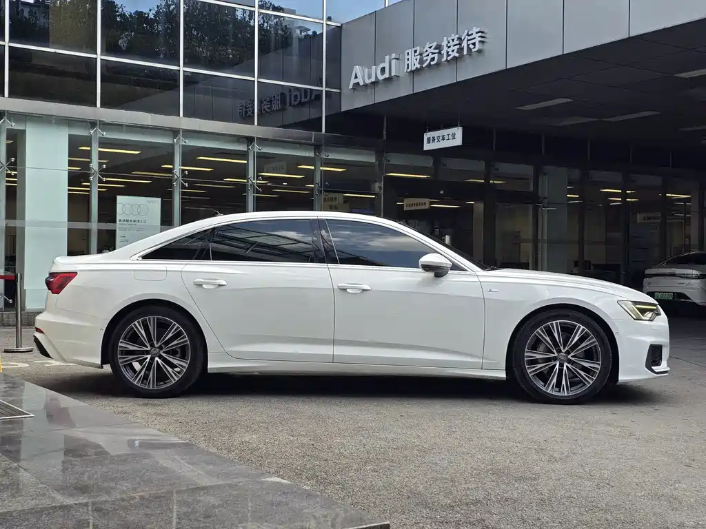 Audi A6L — миниатюра 5