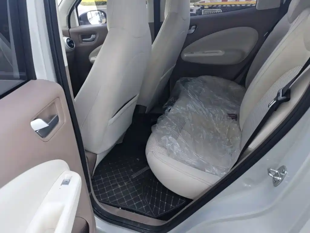 Wuling MINIEV — миниатюра 17