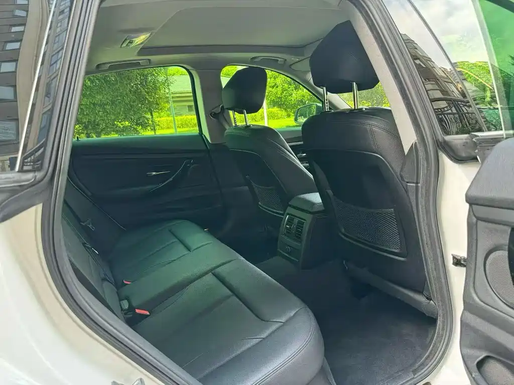 BMW 3 Series GT — миниатюра 7