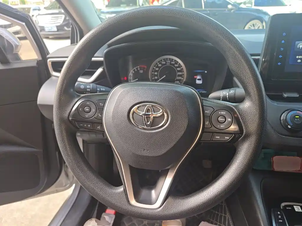 Toyota Corolla — миниатюра 11