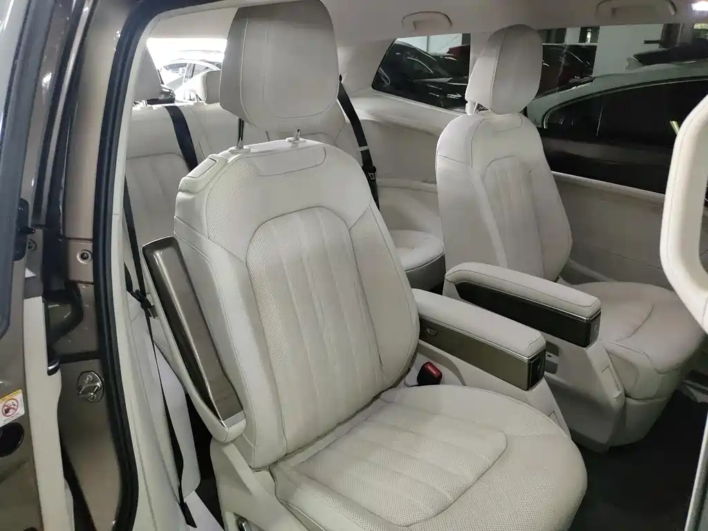 Volkswagen Viloran — миниатюра 8