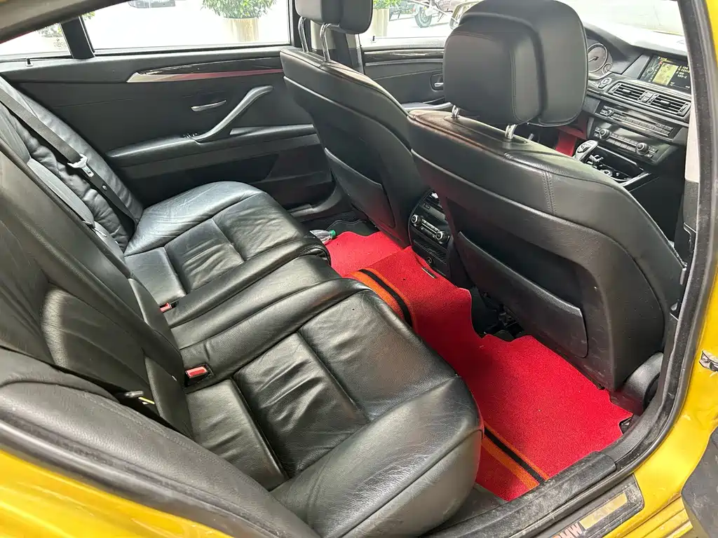 BMW 5 Series — миниатюра 14