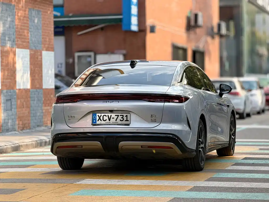 BYD Han — миниатюра 6