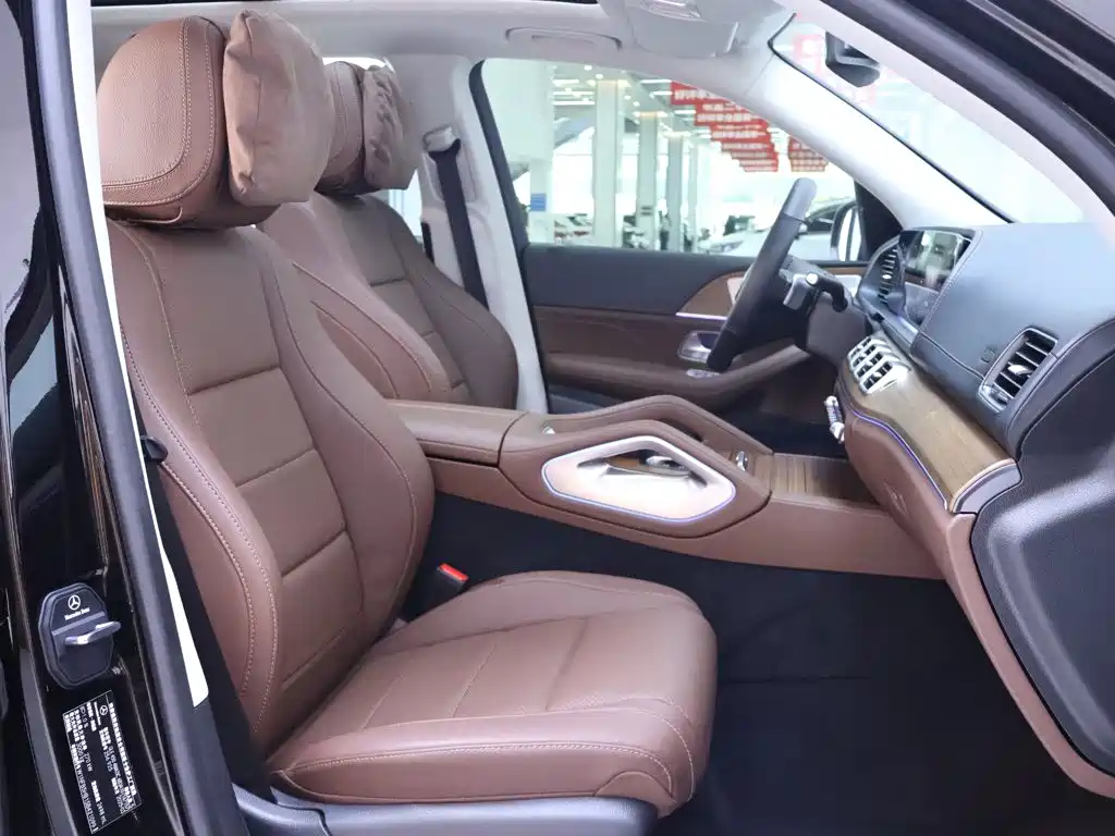 Mercedes-Benz GLE (Import) — миниатюра 22