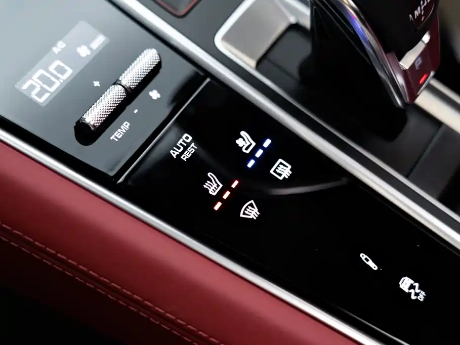 Porsche Panamera — миниатюра 24