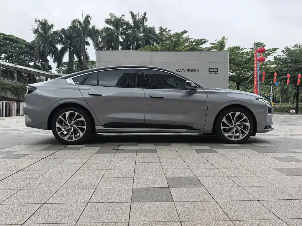 Ford Mondeo — миниатюра 4