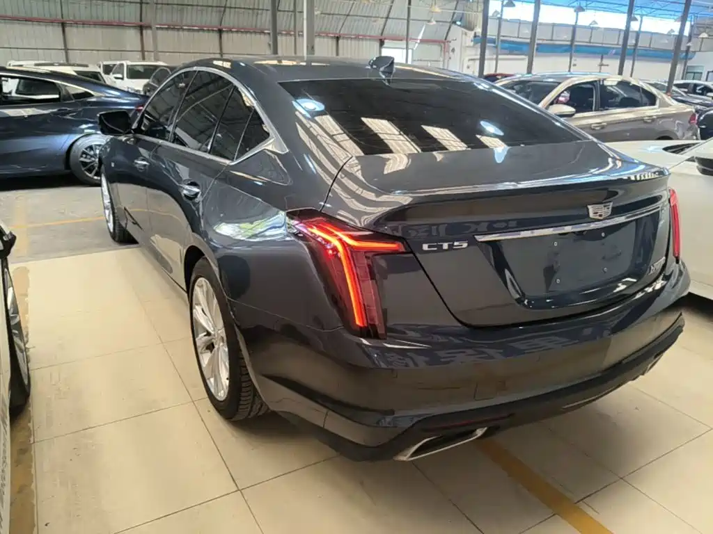 Cadillac CT5 — миниатюра 5