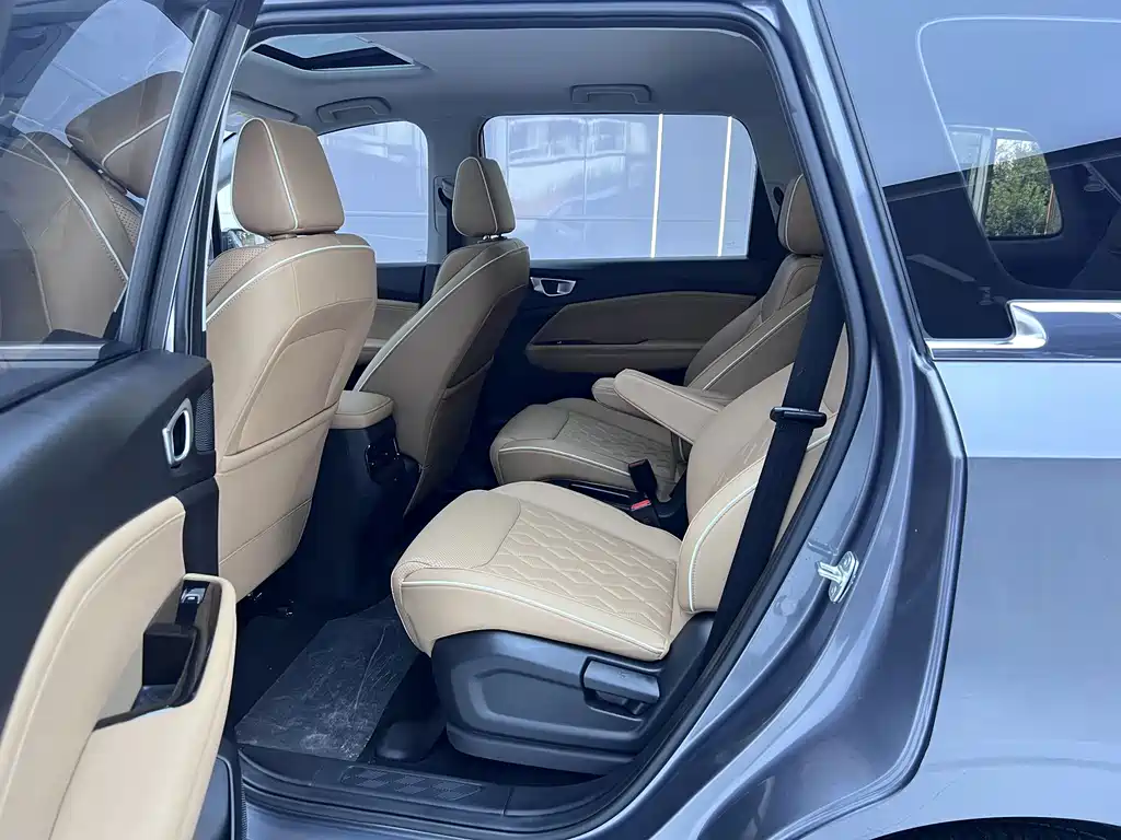Wuling Jiachen — миниатюра 14