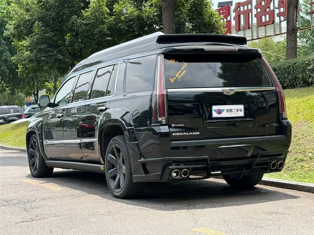 Cadillac Escalade 2017 6.2L