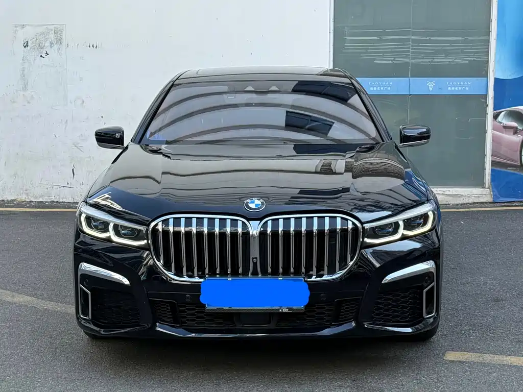 BMW 7 SERIES
