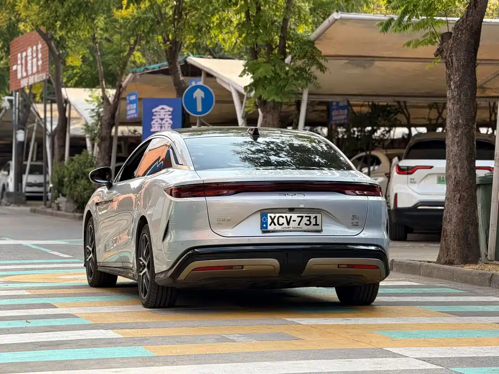 BYD Han — миниатюра 4