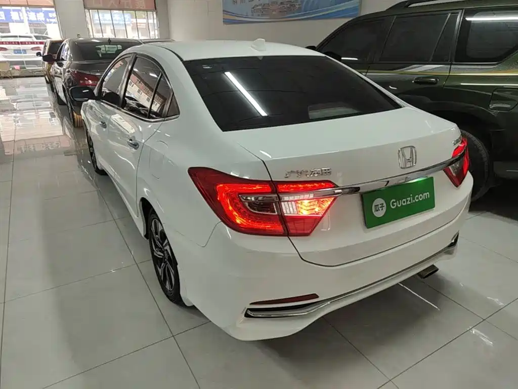 Honda Crider 2016 1.8L CVT Comfort