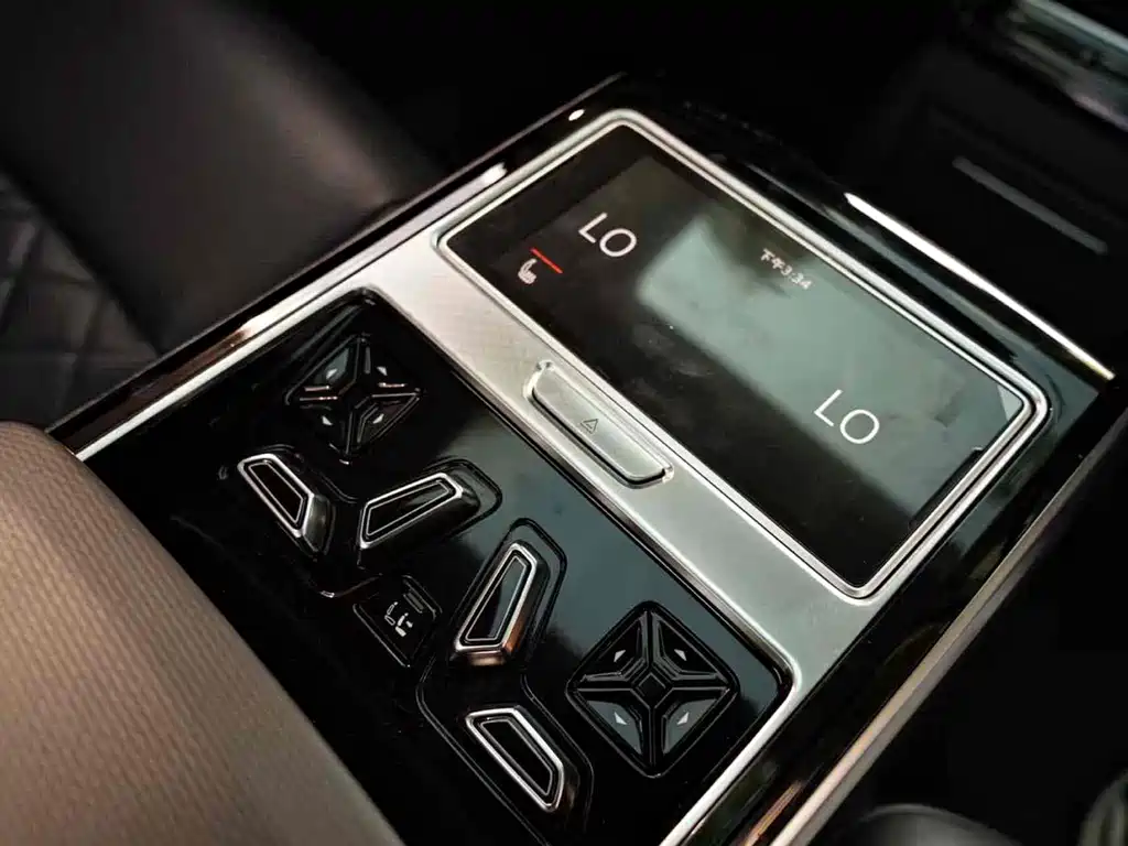 Audi S8 — миниатюра 19