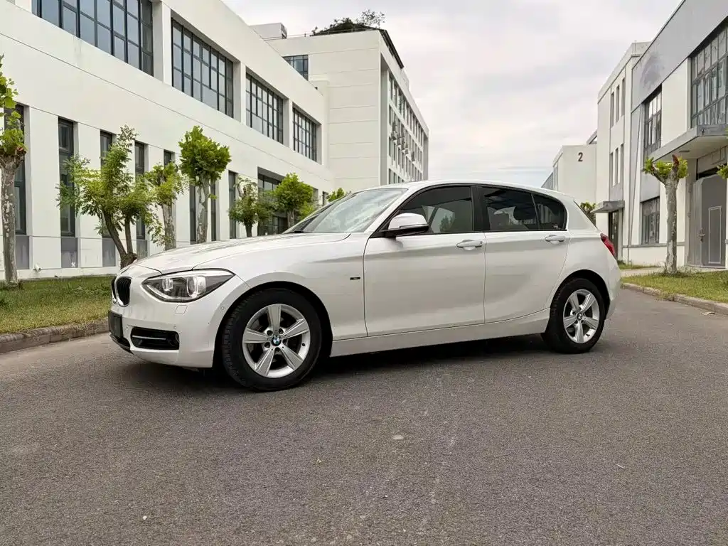 BMW 1 Series (Import) — миниатюра 9