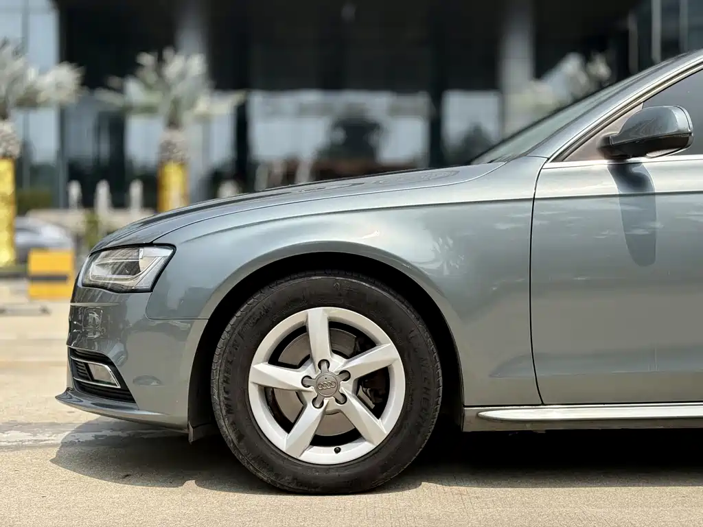 Audi A4L — миниатюра 19
