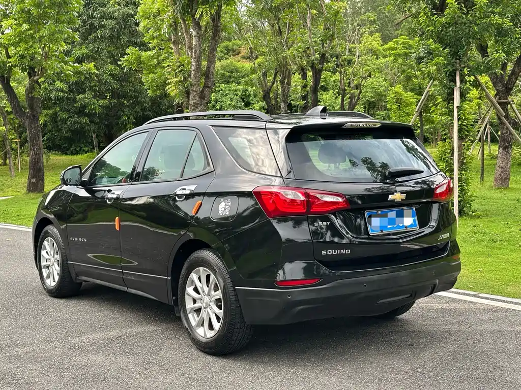 Chevrolet Equinox — миниатюра 7