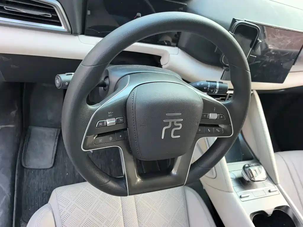BYD Yuan UP — миниатюра 12