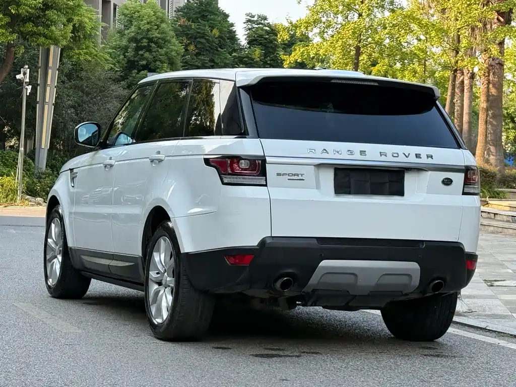 Land Rover Sport — миниатюра 7