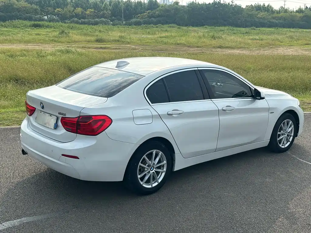BMW 1 Series — миниатюра 12