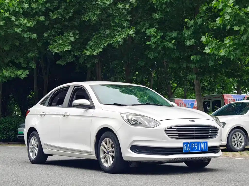 Ford Escort 2019 1.5L AT