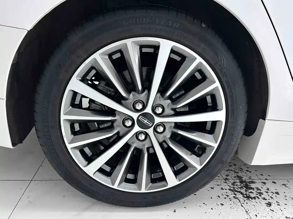 Lincoln MKZ — миниатюра 17