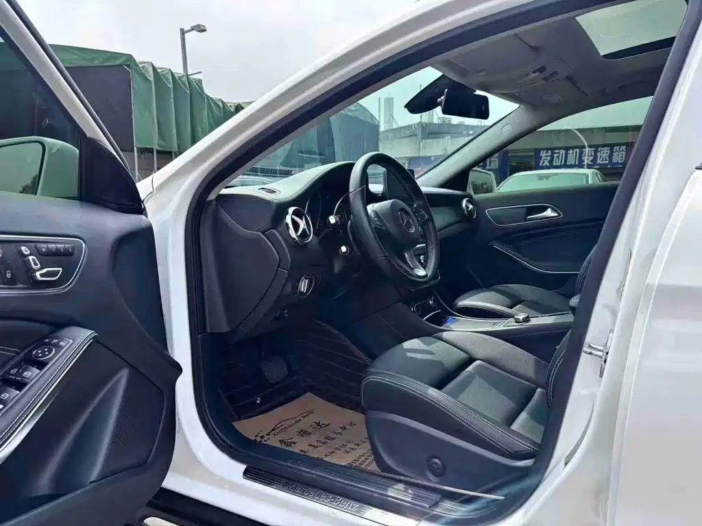 Mercedes-Benz GLA — миниатюра 6