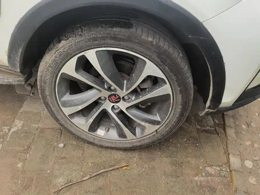 BYD Yuan — миниатюра 6