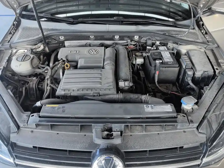 Volkswagen Golf — миниатюра 10