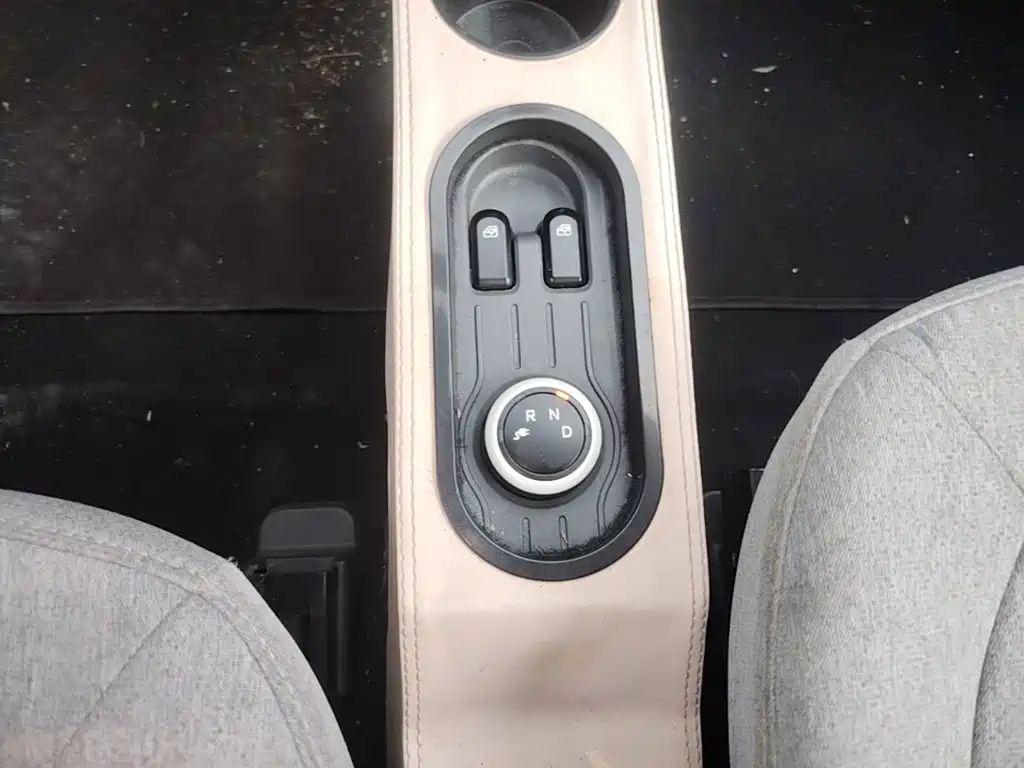 Wuling MINIEV — миниатюра 14