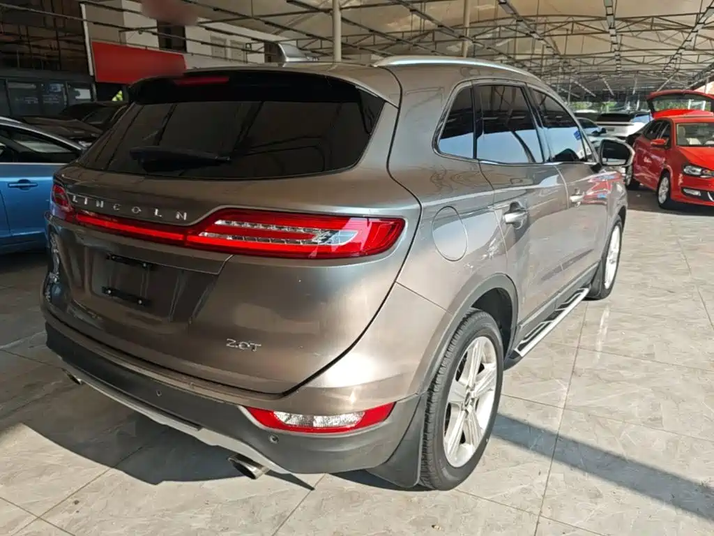 Lincoln MKC — миниатюра 7