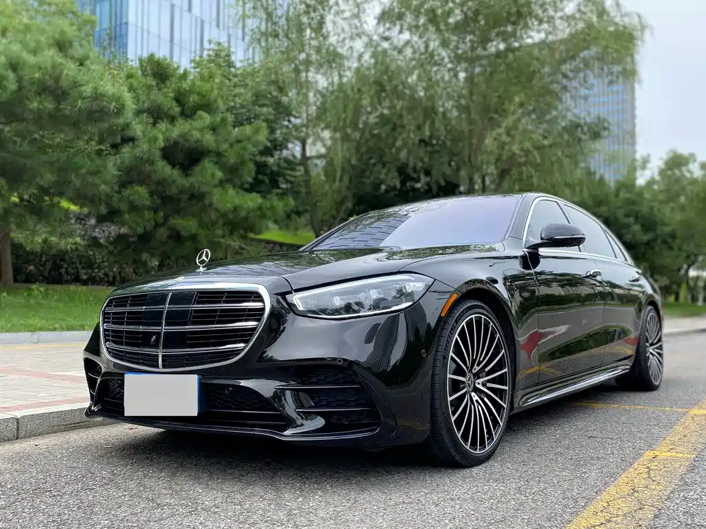 Mercedes-Benz S-Class 2024
