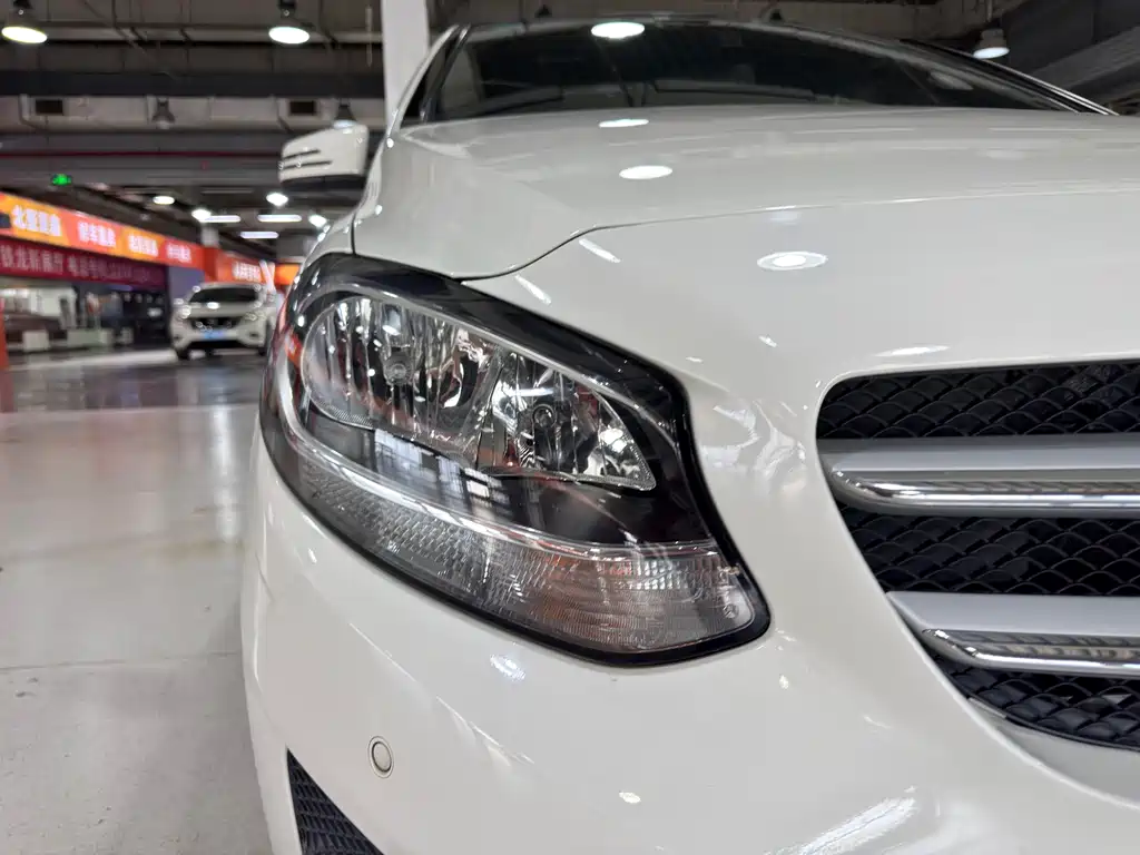 Mercedes-Benz B-Class — миниатюра 22