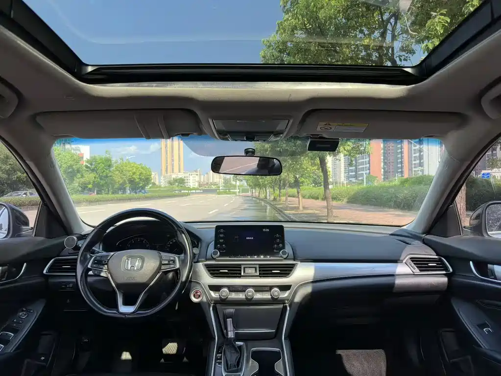 Honda Accord — миниатюра 4