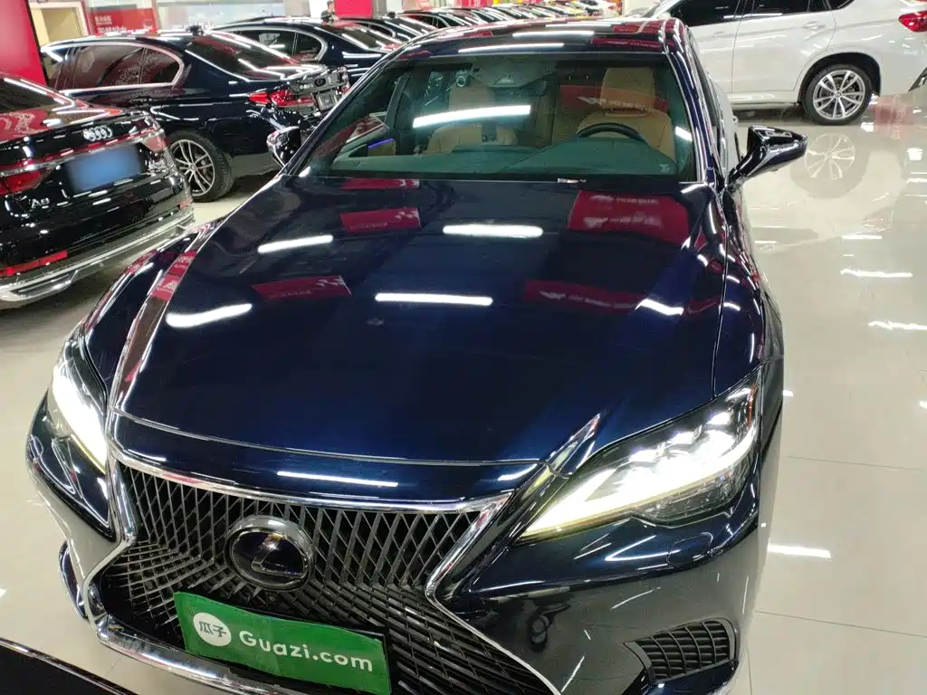Lexus LS — миниатюра 3