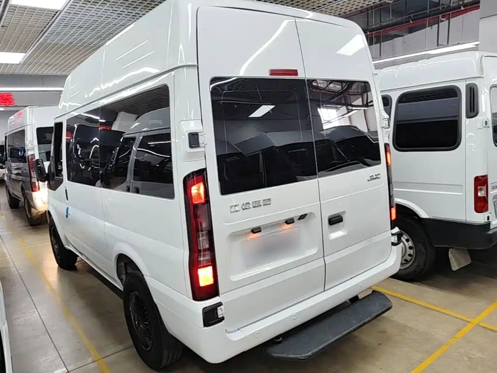 JMC JMC Fushun — миниатюра 5