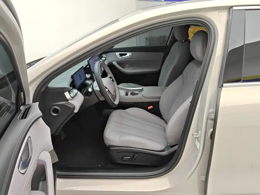 Roewe M7 DMH — миниатюра 9