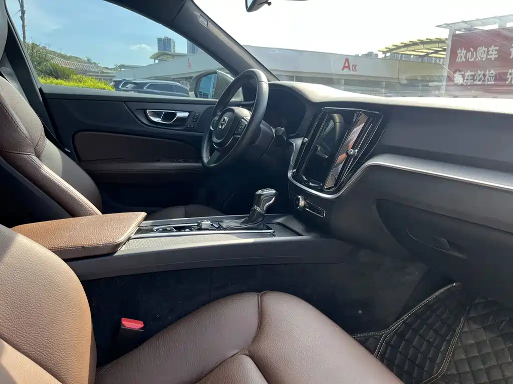Volvo S60 — миниатюра 8