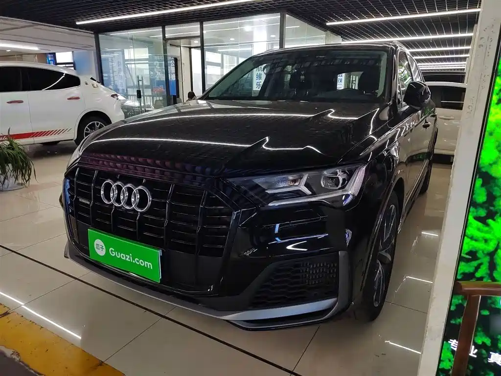 Audi Q7 2023