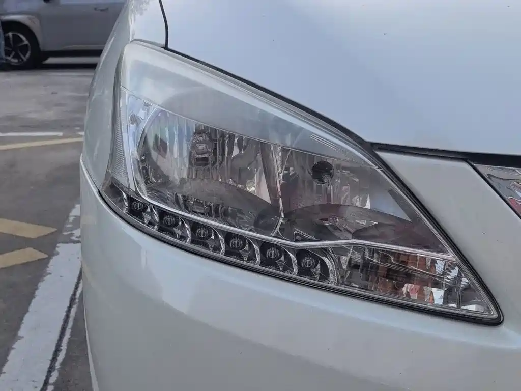 Nissan Sylphy — миниатюра 6