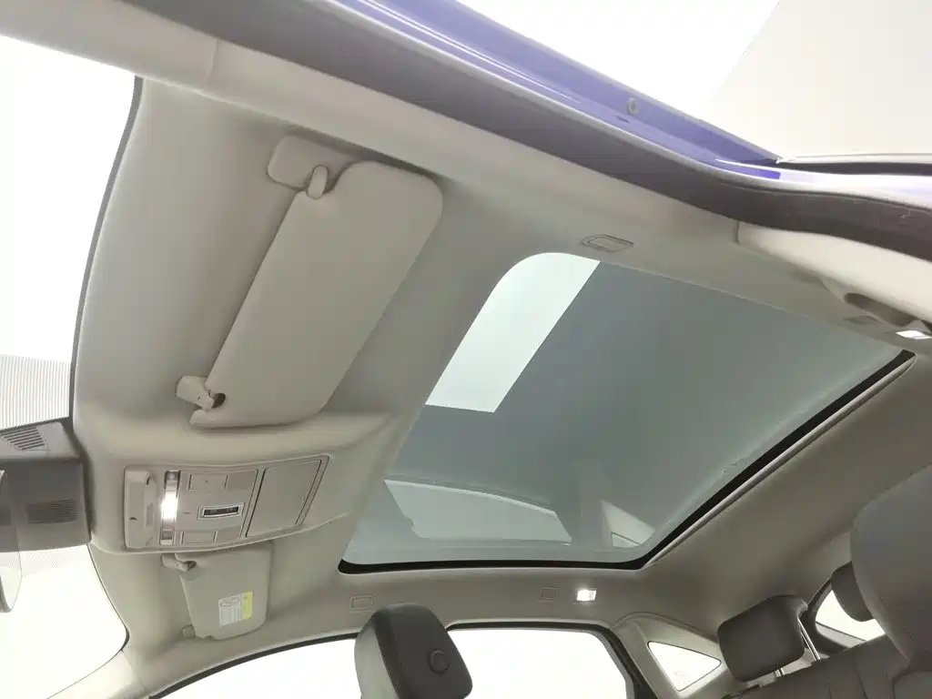 Jaguar E-PACE — миниатюра 14