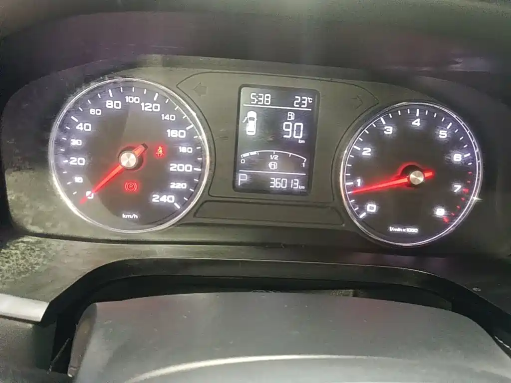 Roewe i6 Classic — миниатюра 12