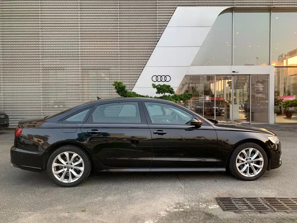 Audi A6L — миниатюра 3