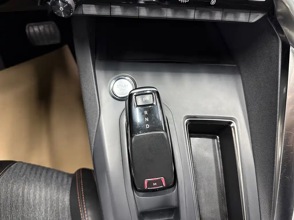Peugeot 5008 2019 380THP 5 мест Elite