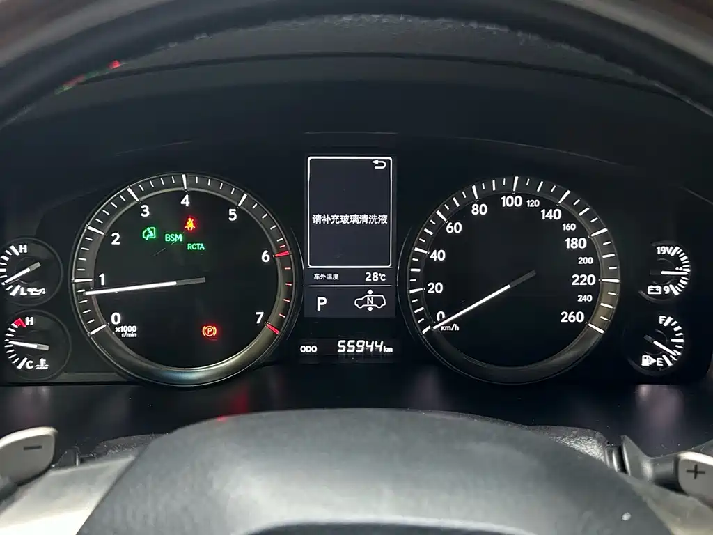Lexus LX — миниатюра 11