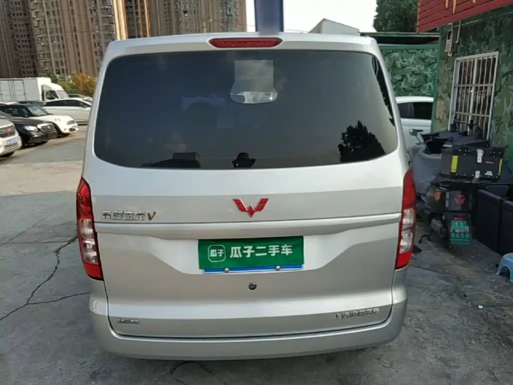 Wuling Hongguang V — миниатюра 6