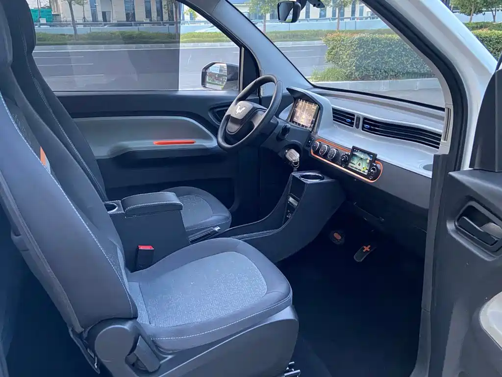 Wuling MINIEV — миниатюра 5