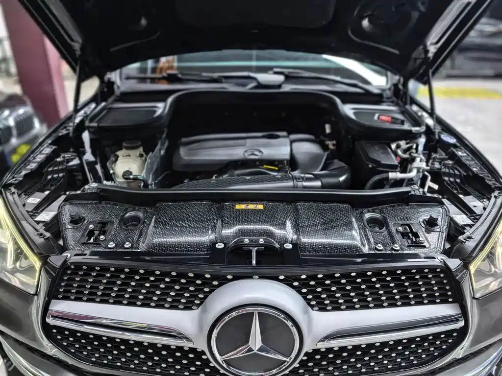 Mercedes-Benz GLE (Import) — миниатюра 35