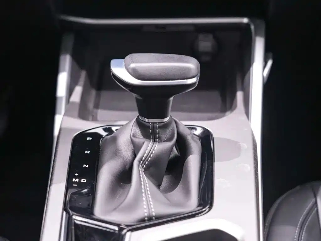 Geely Emgrand — миниатюра 13