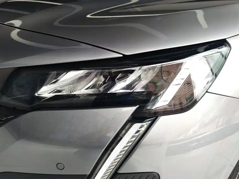 Peugeot 408 — миниатюра 5