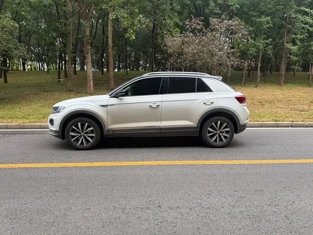 Volkswagen T-Roc — миниатюра 4